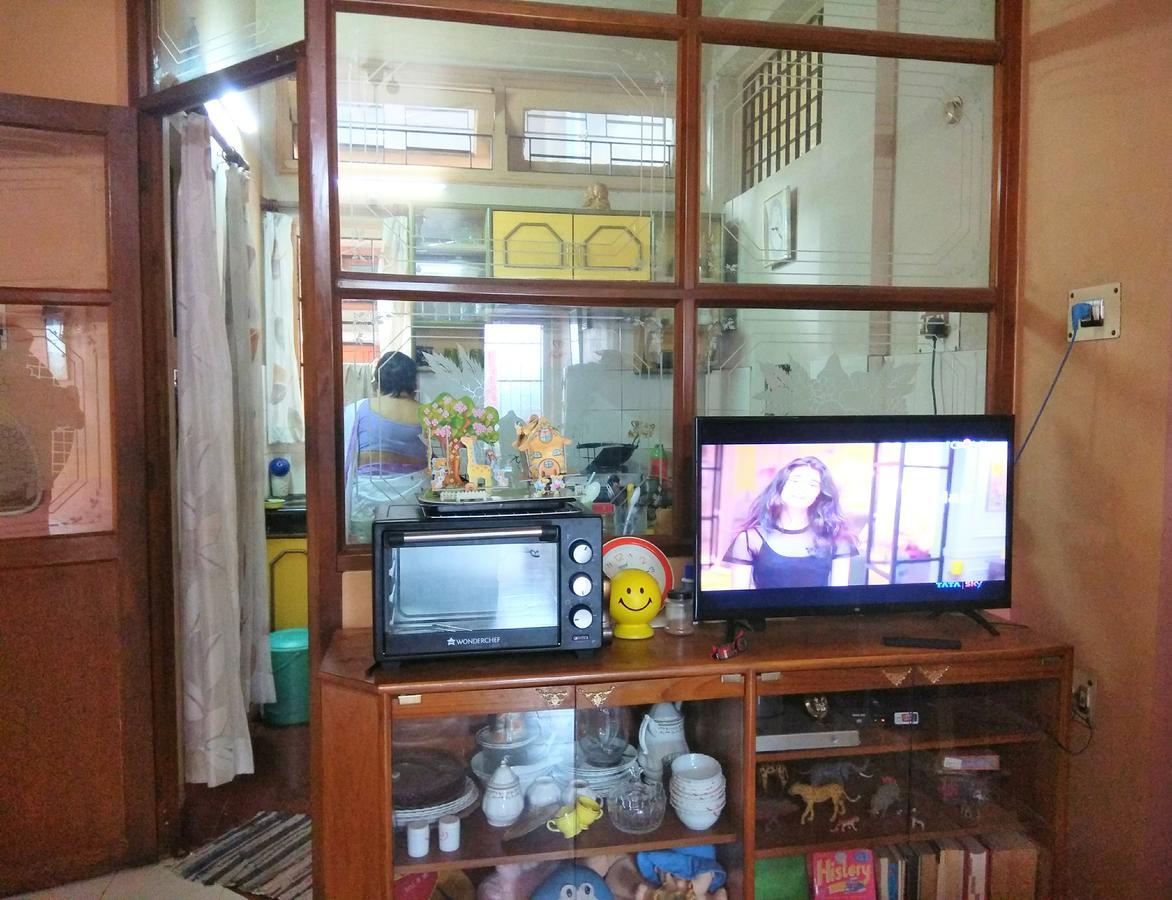 Alpanest Apartment Guwahati Bagian luar foto
